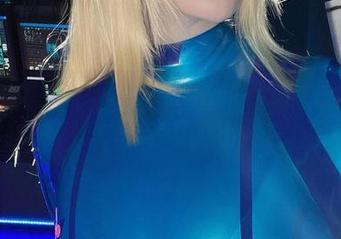 或许是我想太多？Alina Becker的私拍合集，2B圣诞装的不同解读。