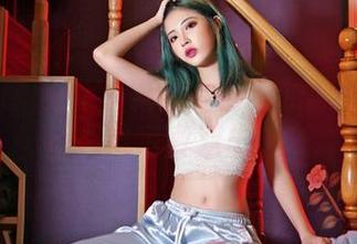 Feilin嗲囡囡 – 流氓小巫女的黑丝考试：福利与写真双丰收！
