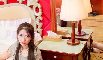 GIRLT果团网 – 福利呈现，圣诞提前来，尹意纯的比基尼原图，期待中