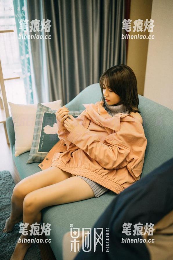 GIRLT果团网 - 写真里，腿成了主角，莫雅淇也是有一套的。