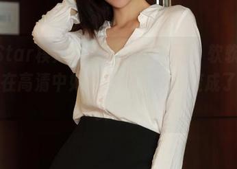 MFStar模范学院 – 谁能想到，软软酱的长腿在高清中如此迷人，直接变成了顶级资源！