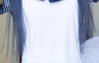 UGirls尤果网 – 敏感而透明的张馨彤——她的作品集与资源等你来品味！