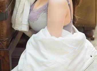 UGirls尤果网 – 资源整装待发，欣杨Kitty把油亮展现到了极致！