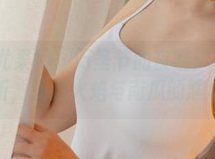 UGirls尤果网 – 万圣节的夜晚：苏糯米原图全解析，精选火焰与南瓜的尴尬舞蹈。