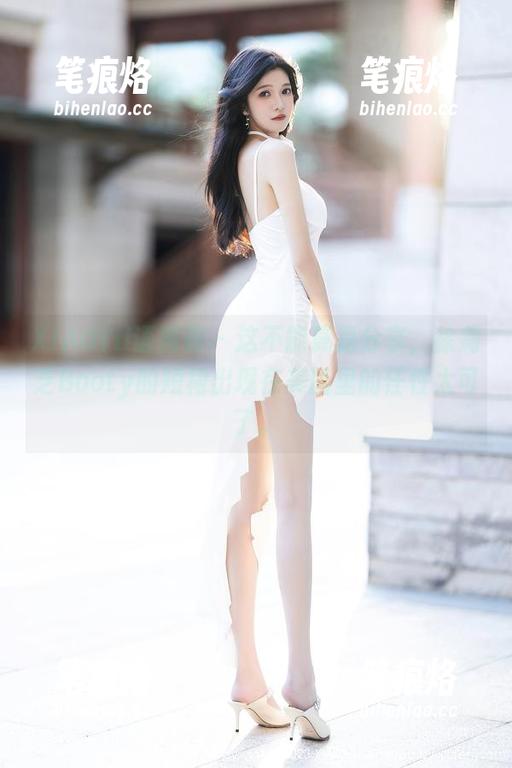 XIAOYU语画界 - 这不能算是分享，徐莉芝Booty的短裙出现在美图里的任性太可了。