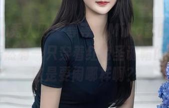 Xiuren秀人网 – 等等，Miko酱的圣诞图集里居然有一只穿着红色圣诞帽的猫……这是要闹哪样啊？