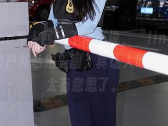 Xiuren秀人网 – 不得不说，“lingyu69”的户外私拍美图，真让人眼前一亮，太有意思了。