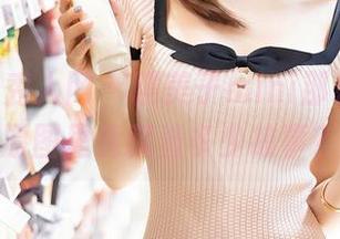 Xiuren秀人网 – 糯美子mini那袭制服，原图里竟藏着多少故事？