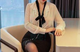 YouMi尤蜜荟 – 思淇Sukiii的连体衣高清版，只住在你的手机里？太可惜，快下载吧！