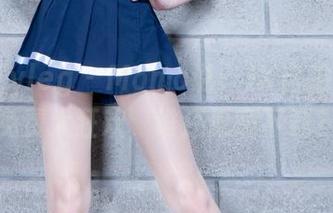 beautyleg – Momo说：JK自拍，来个免费大狂欢，谁还愿意下载？
