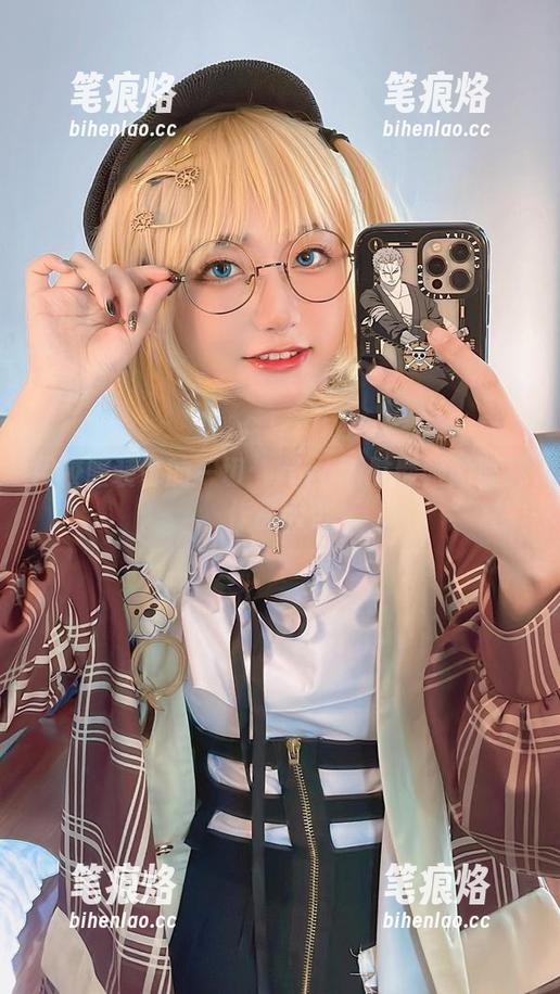 roroki骷髅姬 用校服装饰的一切:roroki骷髅姬的隐秘作品大赏