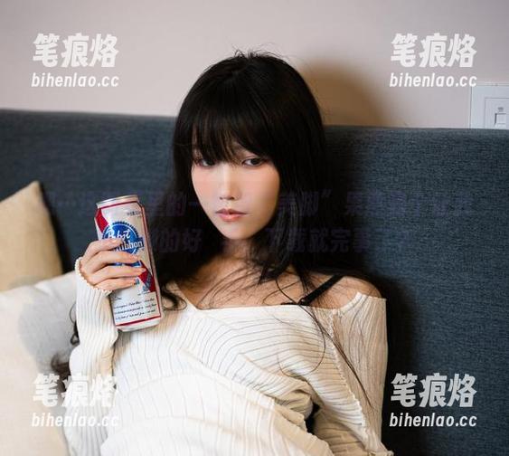 嗯…这图集里的一智智“美脚”果然是个让我想偷懒的好幫手，下载就完事了？