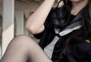 不呆猫的厨房女仆原图，让人不自觉想学几招了