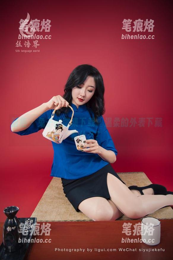 丽柜 - 兔子的图集下载：温柔的外表下藏着什么？