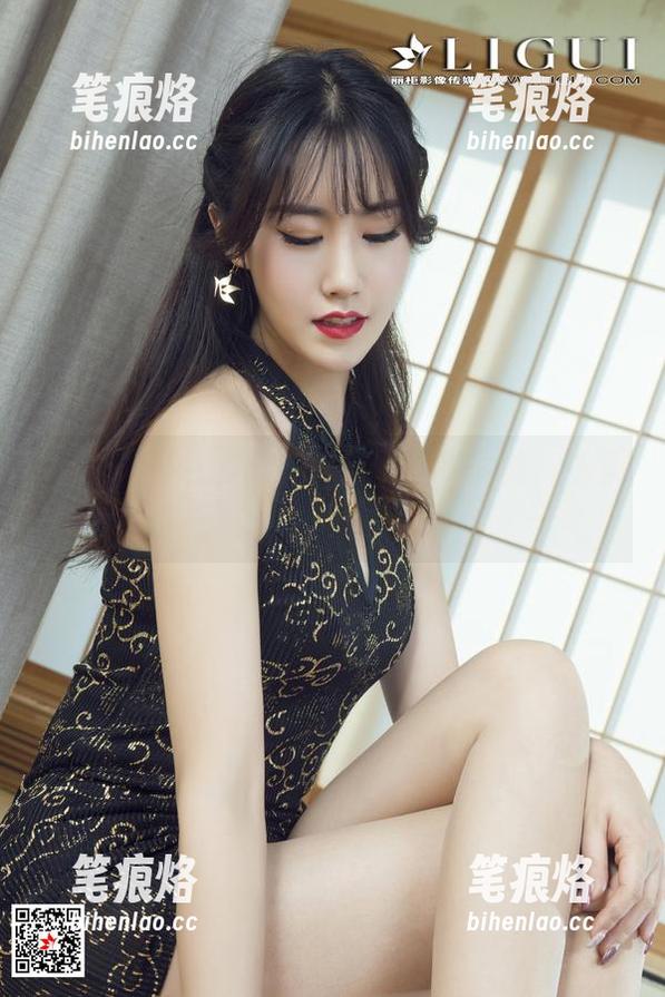 丽柜 - 图包里藏的轩轩：内衣写真，不看你绝对亏！