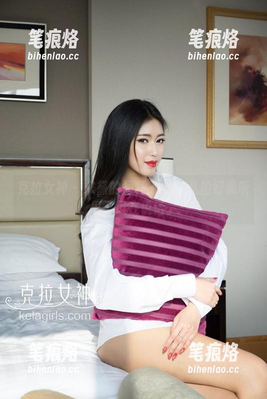 克拉女神 - 宋黛的短裙效应：私拍好像听见了风在说话。