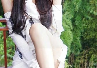 嗲囡囡 – 陈雅漫VICKY的纯白写真：让你脑中浮现洁白无瑕的牛奶广告