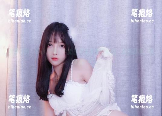 资源有限！小小奶瓶儿全新白开水毛衣定制版，趁热打铁，快来抢！