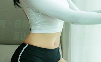 尤果网 – 田梓茵的亲密接触，原图里的美足让人忍不住留目10秒