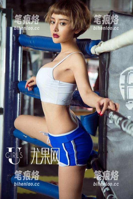尤果网 - 最新图库上线！黛蓓琪和制服的微妙旅程