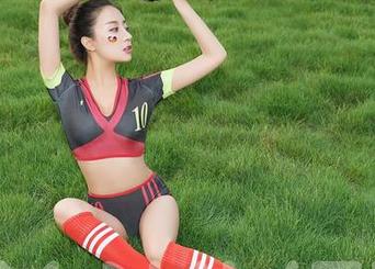 尤蜜荟 – 这小女真会偷心，卓娅祺的美图分享真让人捂心口