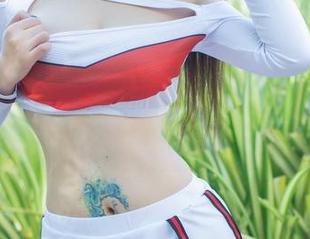 尤蜜荟 – 娜露Selena的泳衣作品集：是什么神仙设计让我瞄了三分钟？