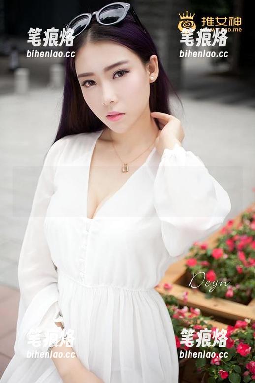 推女神 - 私拍状态下，梁莹Sugar的美足好像在说话，哑巴还嫌尴尬？