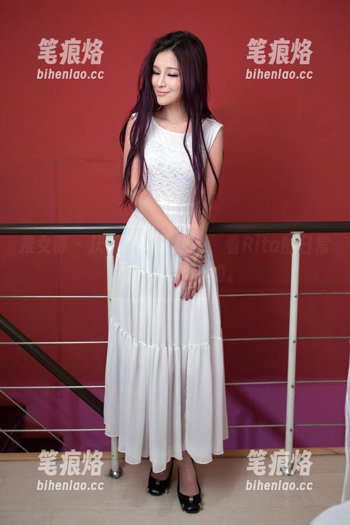推女郎 - 厌倦了花里胡哨，看Rita的日常私拍，挺舒服的。