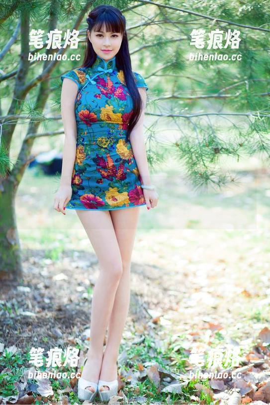 推女郎 - Yu佳妮的校服日常，纯粹无圣光，升级你的套图收藏！