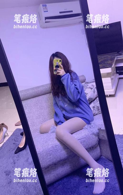 微密圈 - 提袜少女的JK图包，翻开就能回到那段懵懂