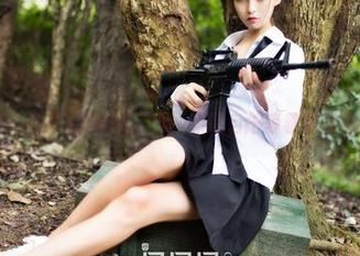 果团网 – 心动不如行动，龚玥菲的自拍等着你来免费下载