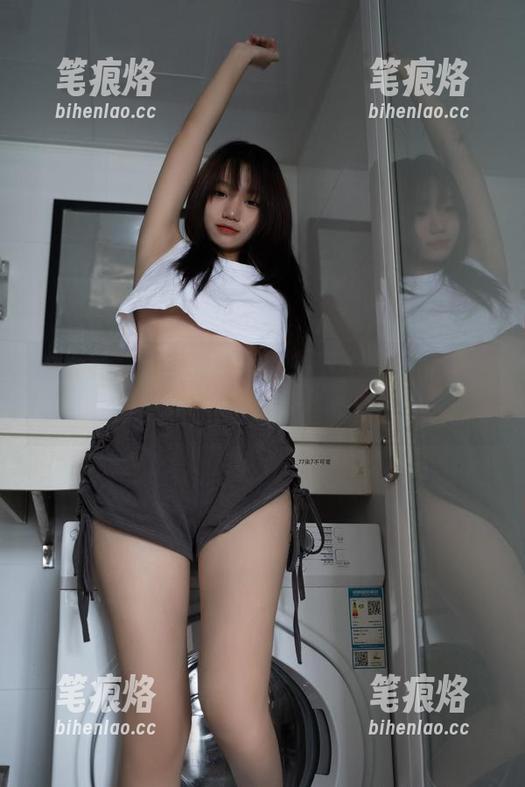 吃大餐之前，先来浏览一下柒柒不可爱的美腿，顺便看下这些免费图片