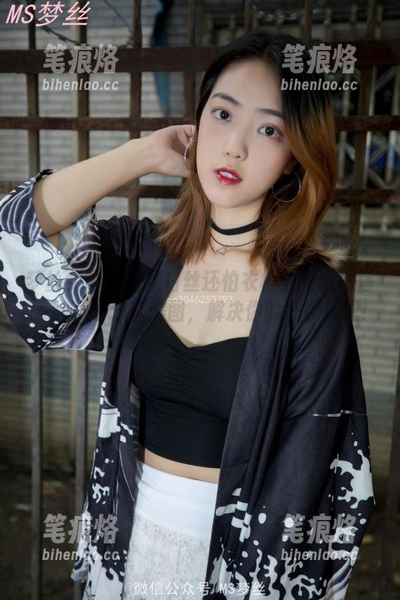 梦丝女神-玥玥 梦丝女神 - 喜欢白丝还怕衣柜里没洛丽塔?呼叫玥玥分享美图,解决你的搭配焦虑!