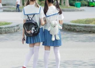 森萝财团 – 80D黑丝与女仆身份，卉子的写真让人无奈