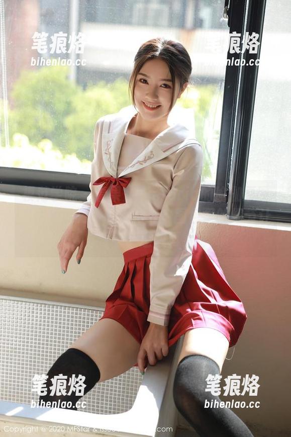 模范学院-果儿Victoria 模范学院 - 看果儿Victoria的瑜伽原图,我想说更多的是好奇,图包里的细节让我看了还想再看