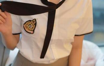 模范学院 – 露露Andrea连衣裙：也太好看了吧，快来说我美图分享的干货！