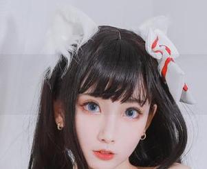 职业装没你想的那么死板，看清颜真德秀的合集保证让你耳目一新。