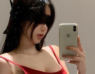 微密圈 – 独一无二的火龙果羊与礼服，一场写真合集的随兴与反转…