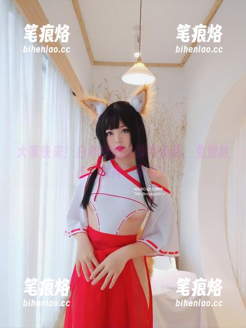 大家快来！白烨烨的白旗袍资源，免费抢占“女神”头衔！