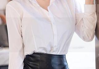 秀人网 – 图包里的周于希Sally，睡衣是主角但气息让人想多想。