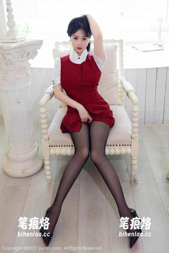 秀人网 - 这是心妍小公主在写真集里的秘密：敢问，这是一种资源附魔吗？