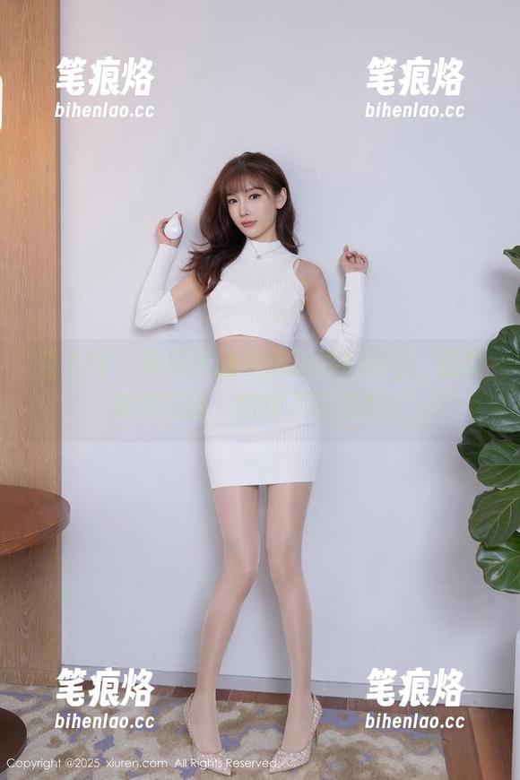 秀人网 - 高清图册中的沐沐baby，温柔像棉花糖，甜得不可思议！