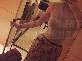 微密圈 – 分享是快乐的，特别是童小芯的美图，挂着吊带白丝的那种。