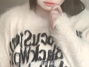 纯爱neko的短裙图集：你忍心不下载吗？