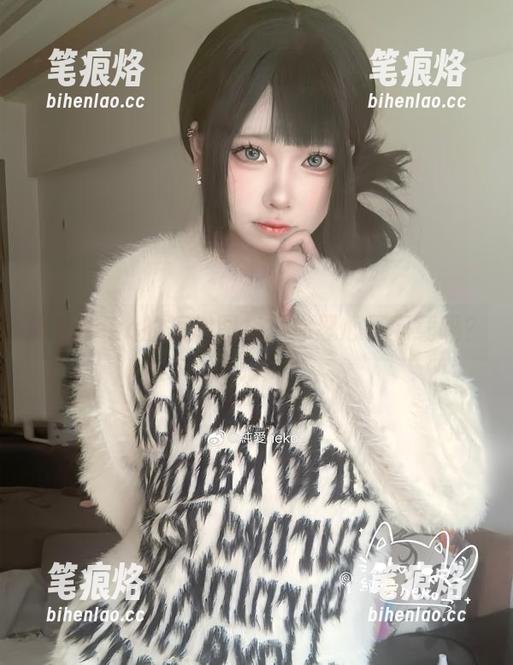 纯爱neko 纯爱neko的短裙图集:你忍心不下载吗?