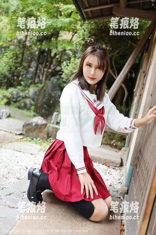 美媛馆 - 从未见过的风格：原图里的于大小姐，完美女王