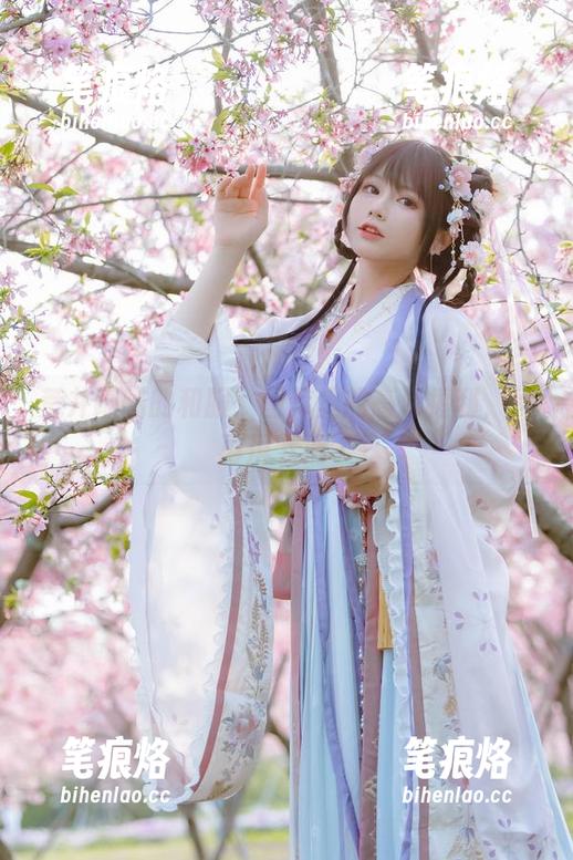 荒井喵喵的和服：图库里的高清福利，别再屏下滑了