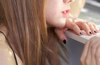 蜜桃社 – 别问我为什么，美绪的甜心写真，免费下载我全都拿走！