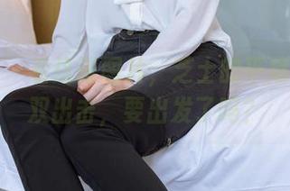 袜啵啵 – 看这张图片，芝士的平底鞋，双双出击，要出发了吗？