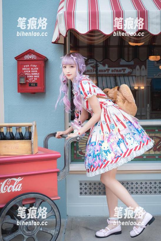 西呱呀呀呀的最新照片：神秘人苦练隐身术，密室里的他是不是在打盹？